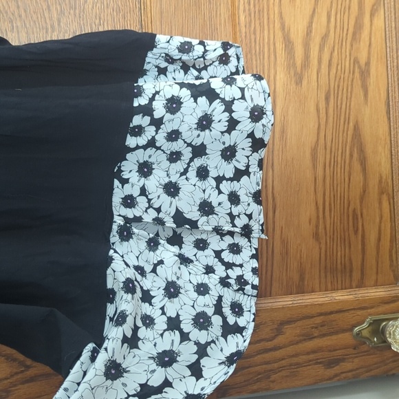 Elle Split Black Mock-Layer Collard Top Black Pink Floral Short Sleeve XL - Picture 6 of 10